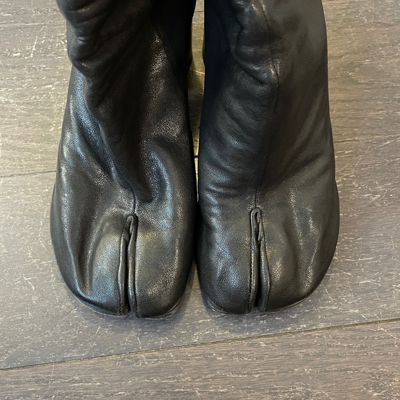 MAISON MARGIELA Black Tabi leather Ankle Heel Boots size 39 - Picture 2 of 15